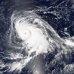 Tif&oacute;n Yagi, pas&oacute; cerca de la costa pac&iacute;fica de Jap&oacute;n en septiembre del 2006. Lleg&oacute; a alcanzar la categor&iacute;a 5.